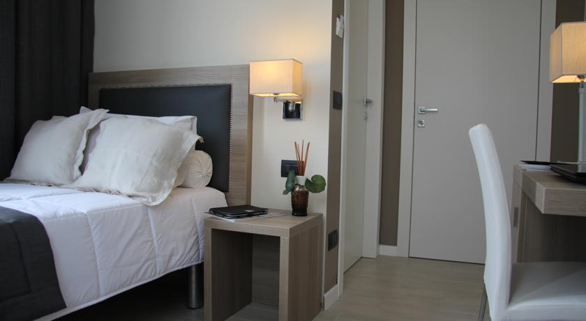 Hotel Zara Milano Værelse billede
