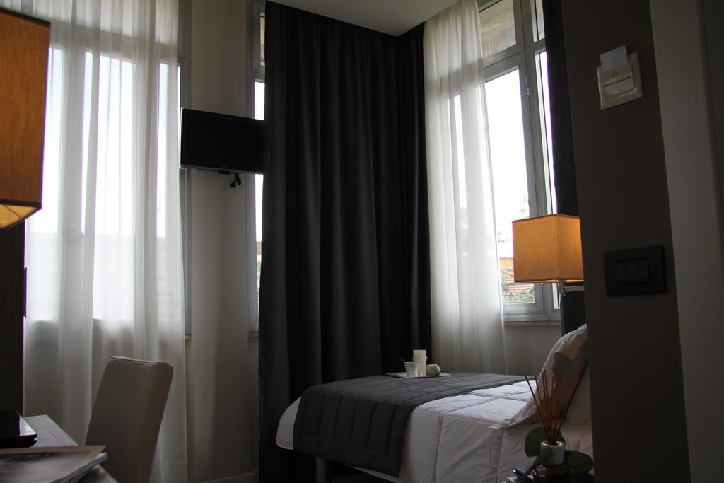Hotel Zara Milano Værelse billede